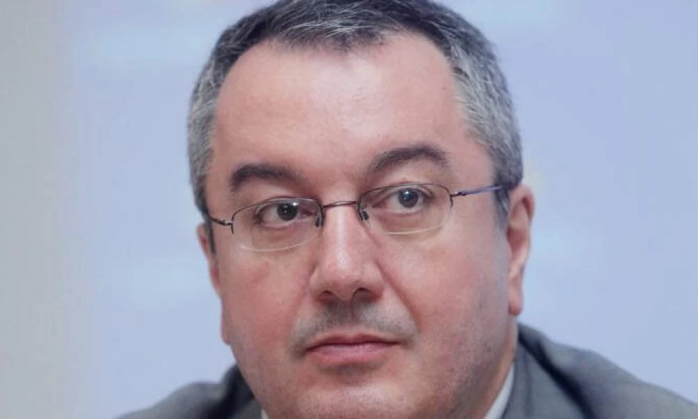 Η κόρη του Ηλία Μόσιαλου προσβλήθηκε από κορωνοϊό